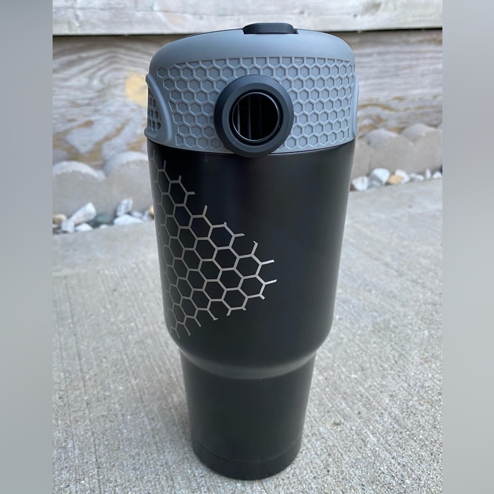Sharper Image Black and Gray Breeze Blast Tumbler *ice pack not included